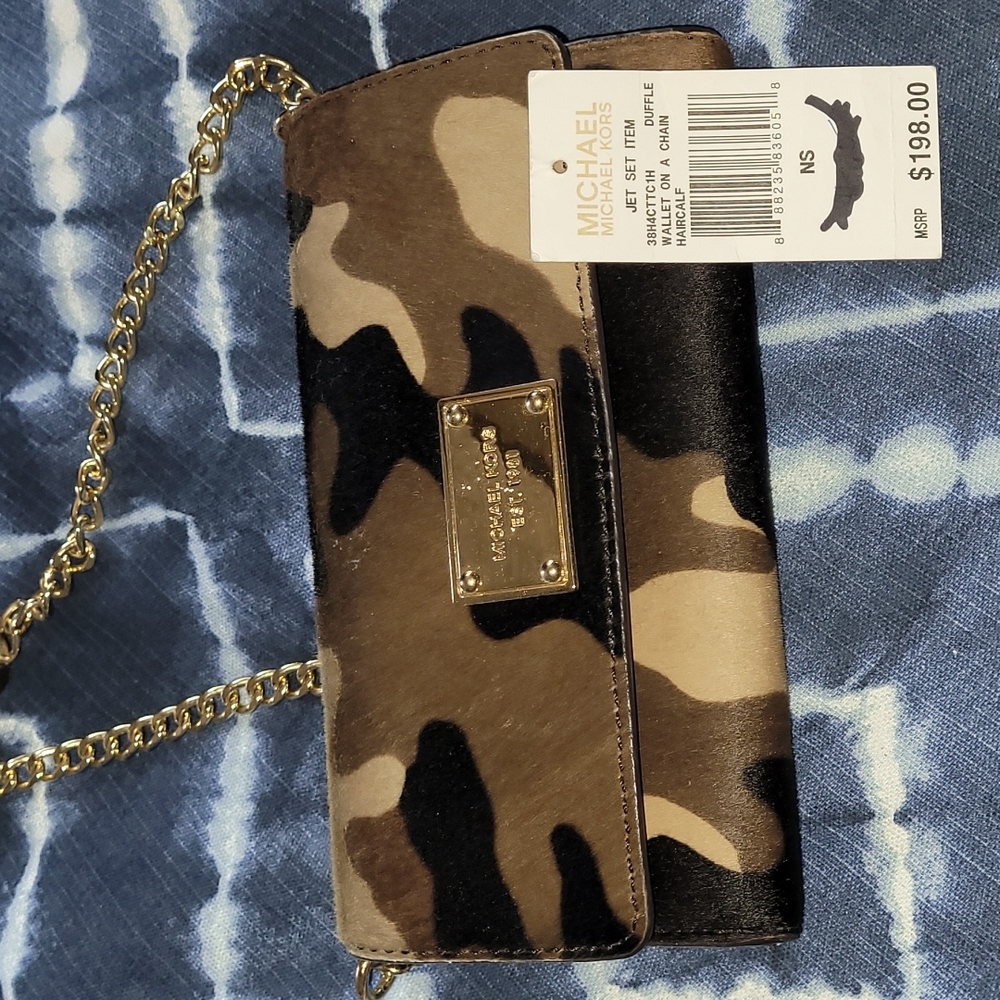 Great Michael Kors swingback..new..multi color